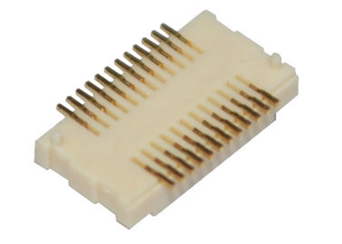 conector do encabeçamento do PWB da C.C. 500V do Pin do conector 24 do passo PA6T BTB de 0.5A 0.5mm