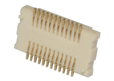 conector do encabeçamento do PWB da C.C. 500V do Pin do conector 24 do passo PA6T BTB de 0.5A 0.5mm