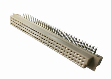 O Pin masculino três do encabeçamento 3x32 do Pin reto do RUÍDO 41612 enfileira a corrente do ângulo direito 3A