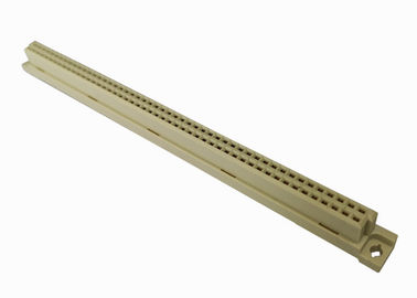 O Pin reto dois do conector 2x50 do RUÍDO 41612 enfileira o soquete do europeu de 180 graus