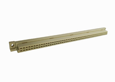 O Pin reto dois do conector 2x50 do RUÍDO 41612 enfileira o soquete do europeu de 180 graus